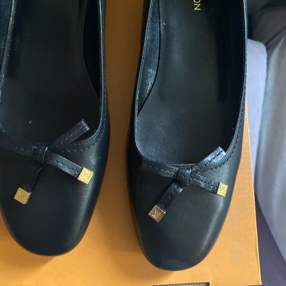 Louis Vuitton Black flats - Picture 7 of 11